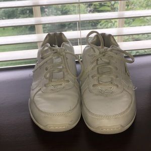 ‘Team Cheer’ cheer shoes